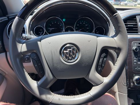 Used 2017 Buick Enclave Convenience FWD image 18