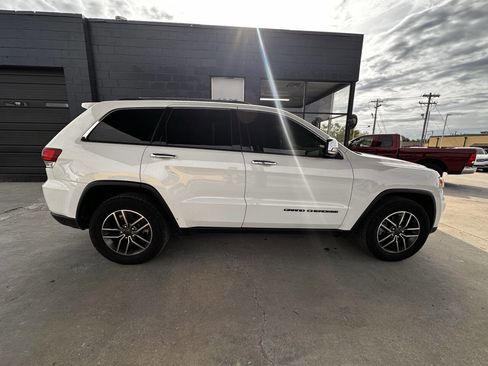 Used 2020 Jeep Grand Cherokee Limited w/ Luxury Group II RWD image 9