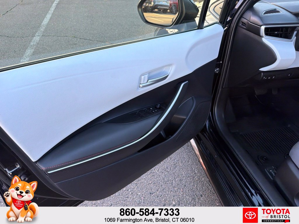 Used 2023 Toyota Corolla SE AWD/4WD image 14