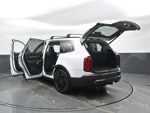 Used 2022 Kia Telluride EX w/ EX Premium Package image 43