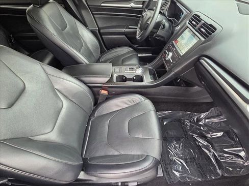 Used 2018 Ford Fusion Titanium image 20
