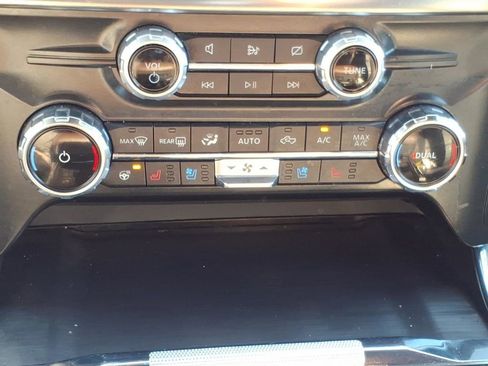 Used 2022 Ford F150 Lariat w/ Equipment Group 502A High AWD/4WD image 15