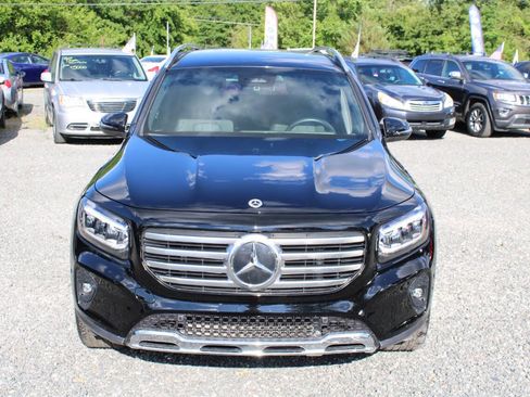 Used 2024 Mercedes-Benz GLB 250 image 3