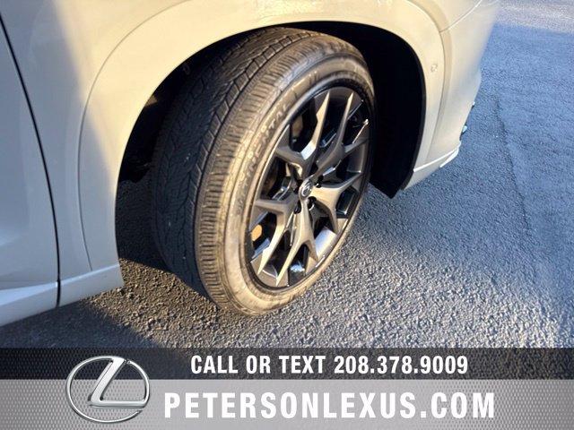 Used 2025 Lexus TX 500h AWD w/ Technology Package image 11