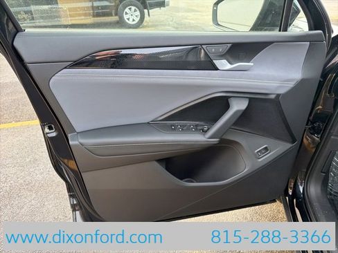 New 2026 Volkswagen Tiguan SE image 23