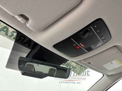 Used 2026 Hyundai Palisade SEL FWD image 21