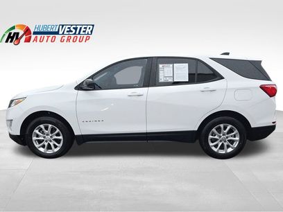 Used 2021 Chevrolet Equinox LS w/ LS Convenience Package