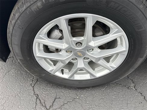 Certified 2023 Chevrolet Equinox LS image 31