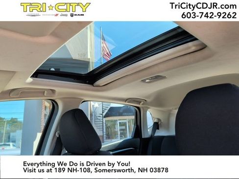 Used 2015 Honda Fit EX image 25