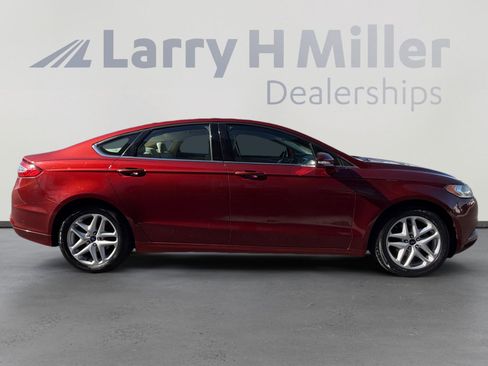 Used 2014 Ford Fusion SE image 6