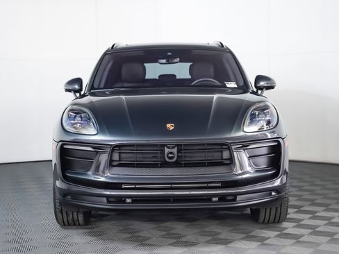 Used 2025 Porsche Macan image 7