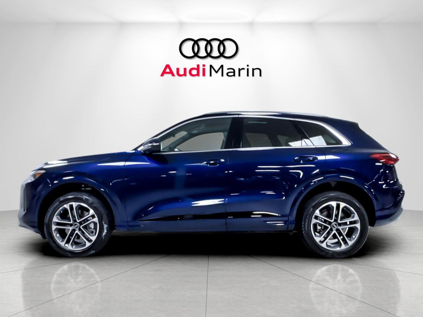 New 2026 Audi Q5 Premium Plus AWD/4WD image 2