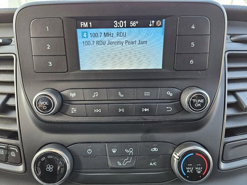 Used 2020 Ford Transit 250 Medium Roof image 33