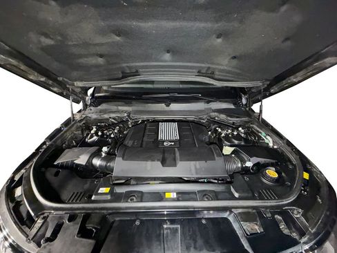 Used 2019 Land Rover Range Rover Sport SVR image 24