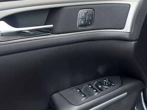 Used 2014 Lincoln MKZ Hybrid w/ Equipment Group 202A Reserve FWD image 11