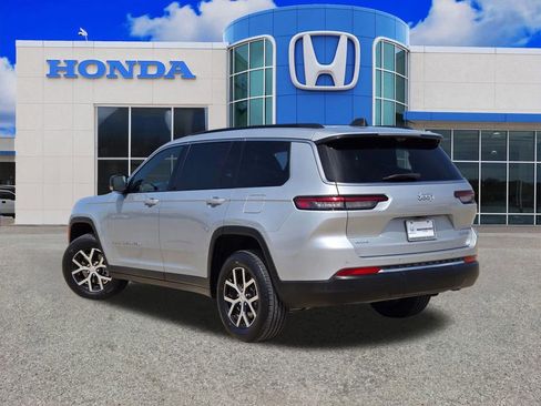 Used 2024 Jeep Grand Cherokee L Limited w/ Luxury Tech Group II image 5