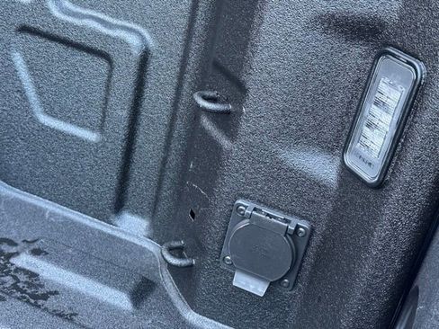 Used 2024 GMC Sierra 1500 Denali w/ Technology Package image 18