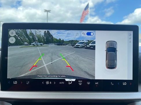 New 2026 Ford Explorer Active image 14