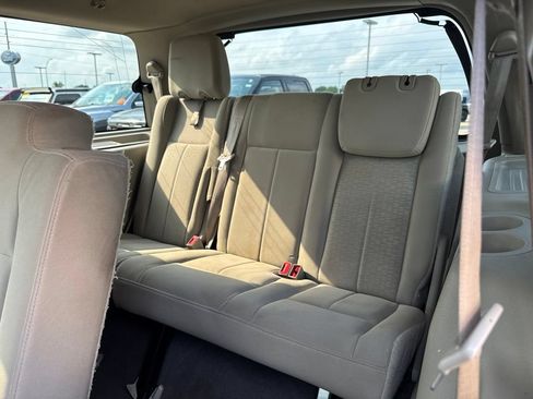 Used 2008 Ford Expedition XLT AWD/4WD image 16