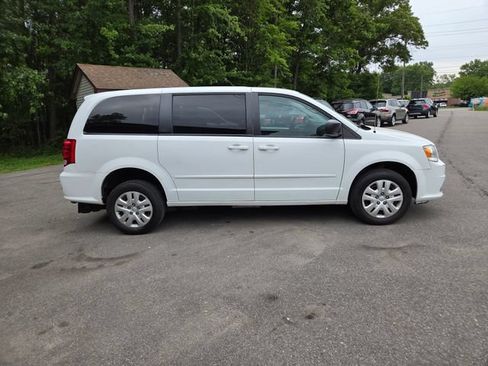 Used 2017 Dodge Grand Caravan SE w/ Power Window Group FWD image 7