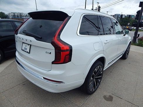 New 2026 Volvo XC90 B6 Ultra image 5