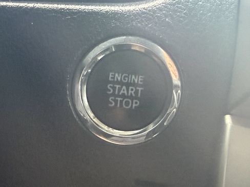 Used 2021 Toyota 4Runner SR5 RWD image 34