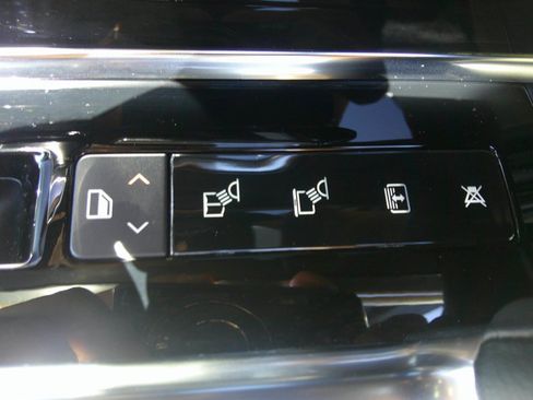 Used 2023 Land Rover Range Rover SE AWD/4WD image 44