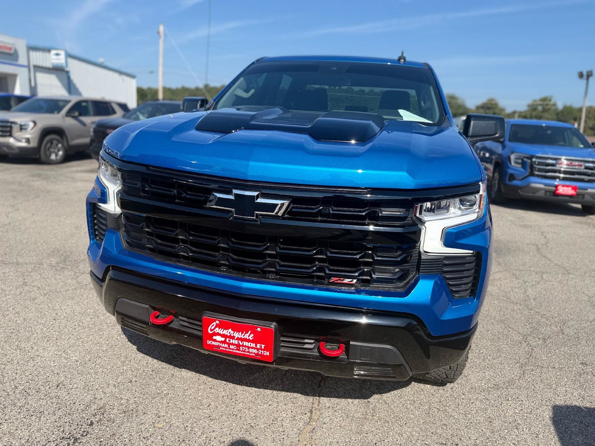 Used 2023 Chevrolet Silverado 1500 LT Trail Boss AWD/4WD image 8