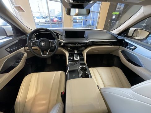 Certified 2023 Acura MDX FWD w/ Technology Package image 9