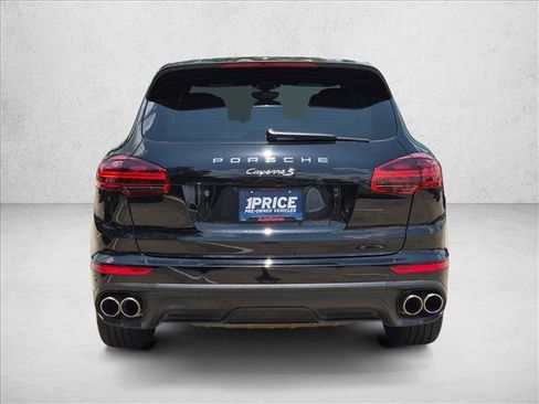 Used 2015 Porsche Cayenne S AWD/4WD image 7