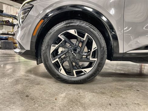 Used 2023 Kia Sportage SX image 10