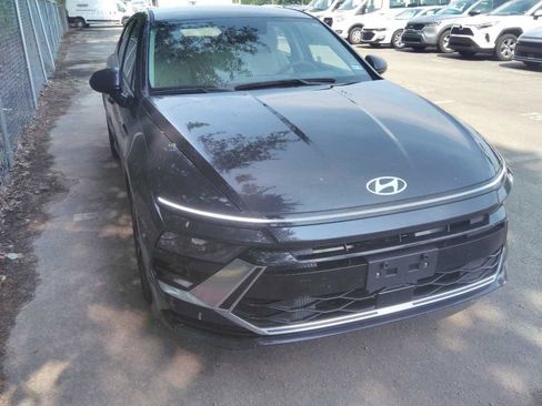 Used 2024 Hyundai Sonata SEL FWD image 4