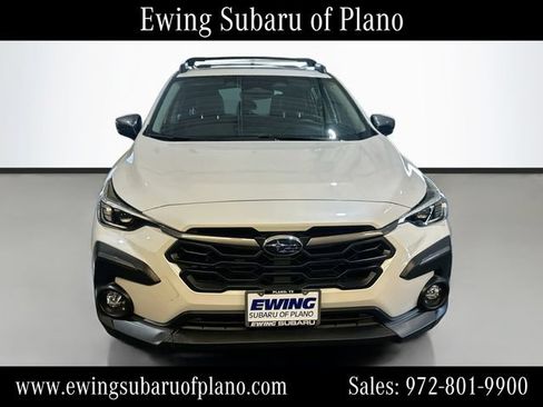 Used 2024 Subaru Crosstrek 2.5i Limited AWD/4WD image 2