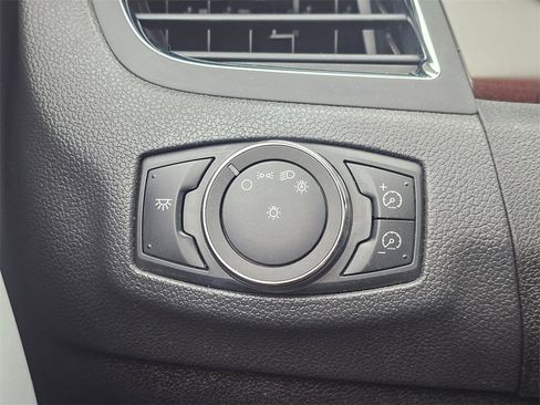 Used 2012 Ford Edge Limited image 37