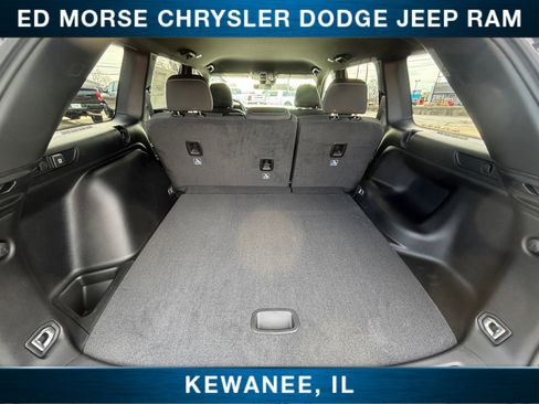 New 2026 Jeep Grand Cherokee Laredo w/ Trailer Tow Package AWD/4WD image 18