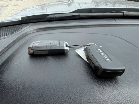 Used 2024 RAM 2500 Big Horn image 36