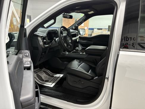 New 2025 Ford F150 Lariat w/ Equipment Group 501A Mid image 10