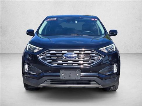 Used 2022 Ford Edge Titanium AWD/4WD image 2