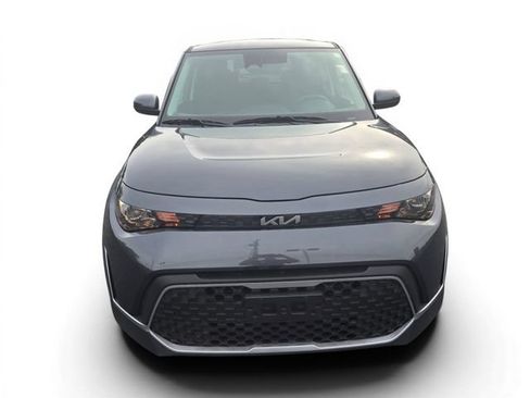 Used 2025 Kia Soul LX FWD image 9