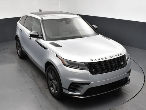 Used 2025 Land Rover Range Rover Velar Dynamic SE AWD/4WD image 17