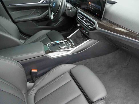 Certified 2023 BMW i4 eDrive35 w/ Premium Package image 10