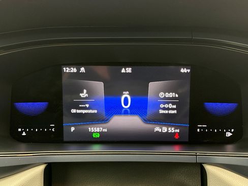 Used 2022 Volkswagen Taos SE w/ Driver Assistance Package image 13