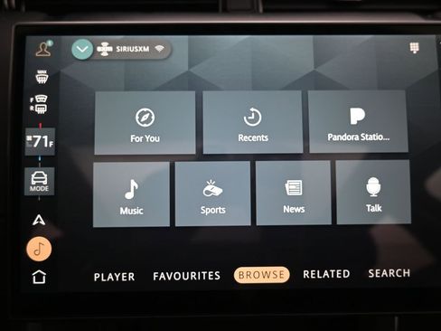 Used 2024 Land Rover Discovery Sport S image 13