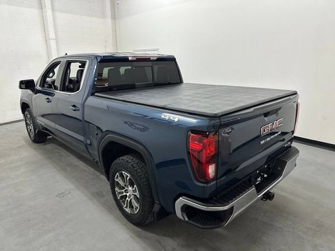 Used 2019 GMC Sierra 1500 SLE w/ SLE Value Package AWD/4WD image 16