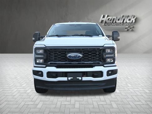Used 2023 Ford F250 XL w/ STX Appearance Package image 3