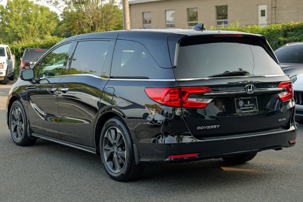 Used 2023 Honda Odyssey Elite image 5