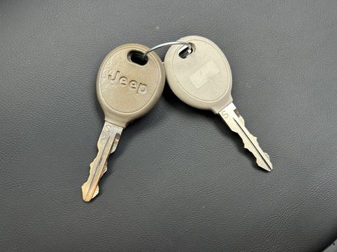 Used 2015 Jeep Wrangler Sport w/ Quick Order Package 24S image 33