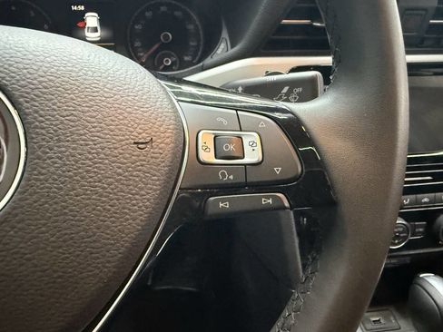 Used 2021 Volkswagen Passat 2.0T SE image 24