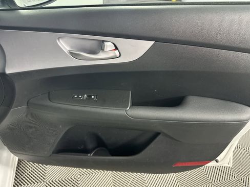 Used 2024 Kia Forte LXS image 23