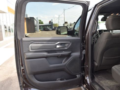 Used 2019 RAM 1500 Big Horn AWD/4WD image 10
